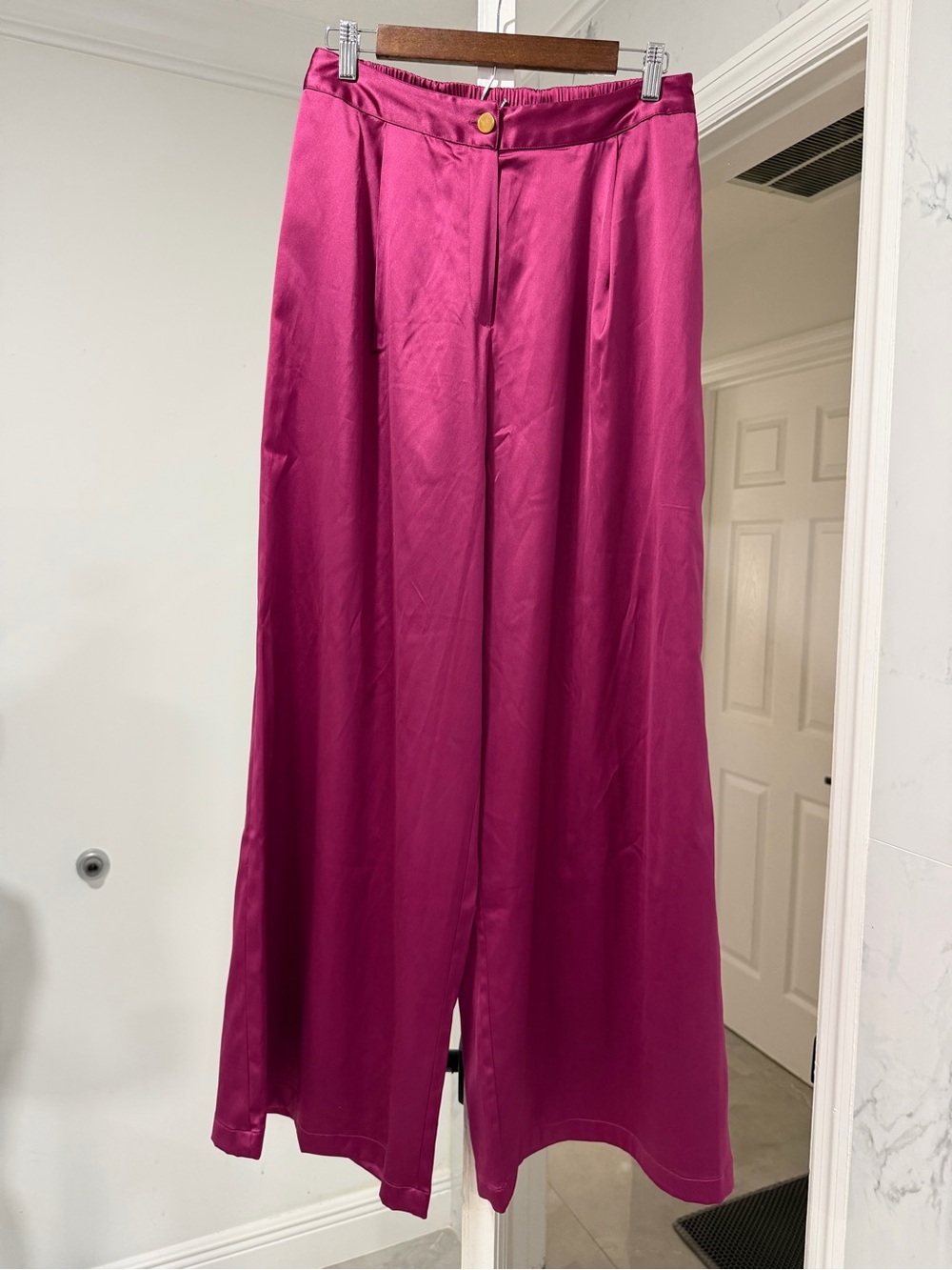 Women's Satin Wide-Leg  Pant - Fuchsia Pink medium